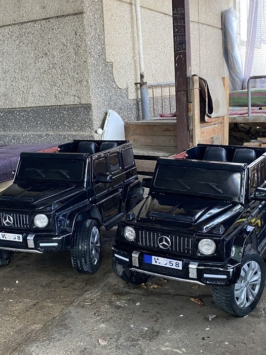 Продам две машинки детские