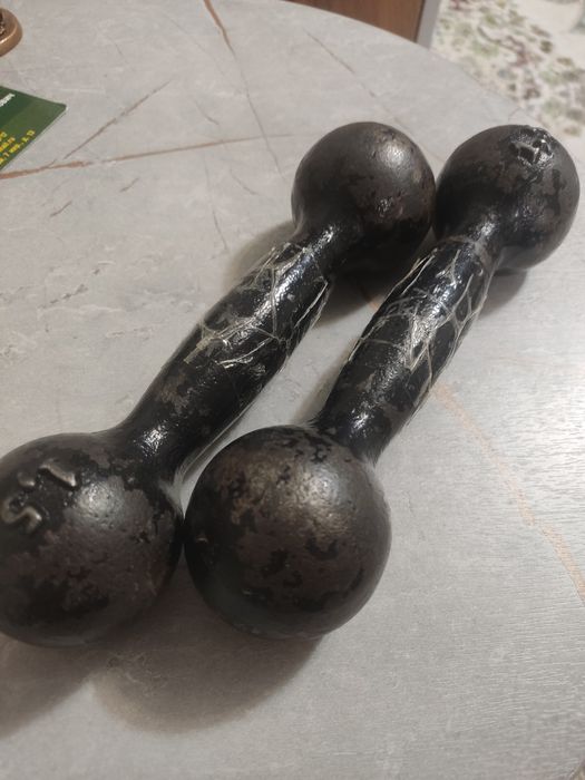 Продам гантели спрртивные