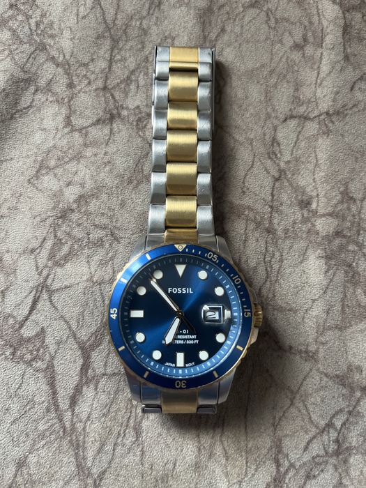Часы Fossil из серии FB-01