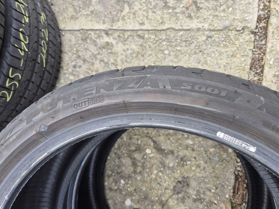 2  Anvelopa de VARA - 225/40/19 - BRIDGESTONE - APP NOI DOT 2023