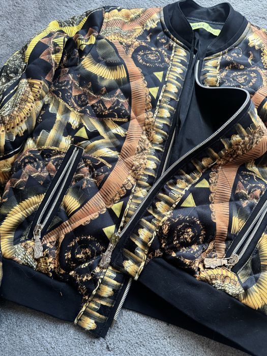 Дамски якета къси KARL LAGERFELD