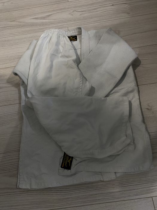 Кимоно синий(150) белый(140) Мизуно