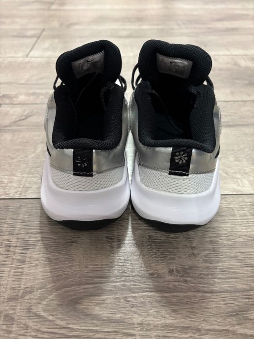 Дамски маратонки Nike