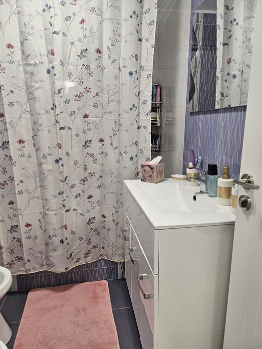 Apartament 4 camere etaj 2