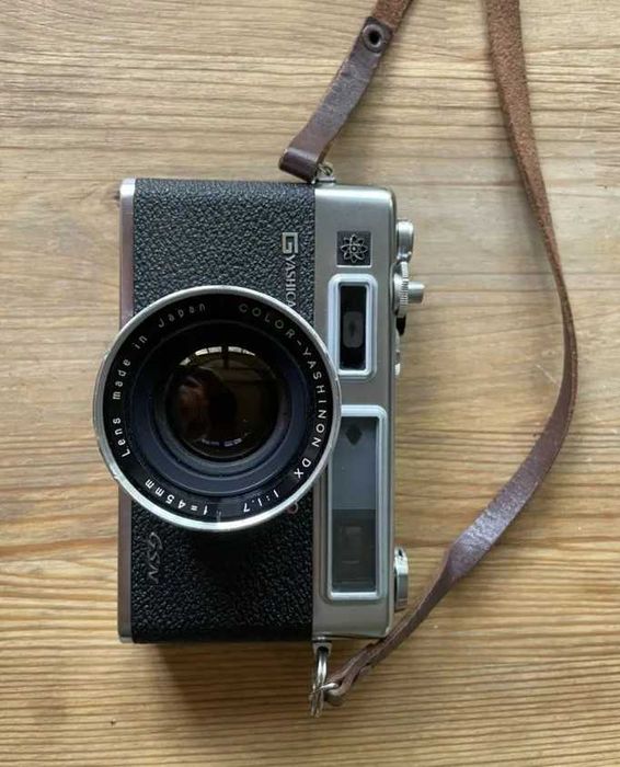 Плёночный фотоаппарат Yashica Electro 35 GSN в хорошем состоянии