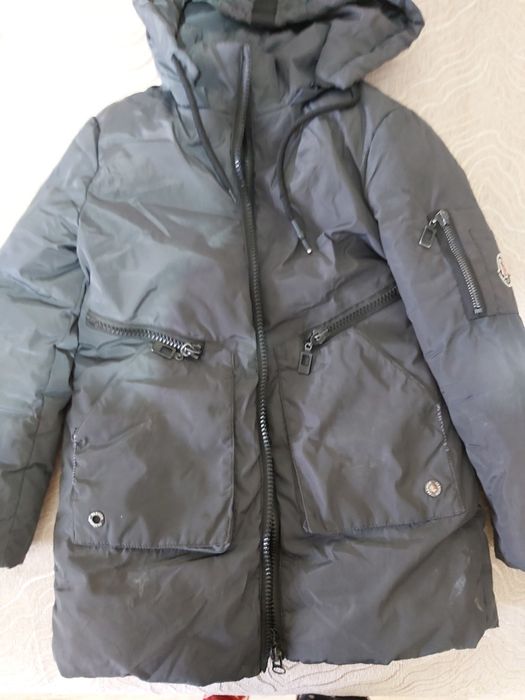 Продаю куртку на мальчика 8-9лет