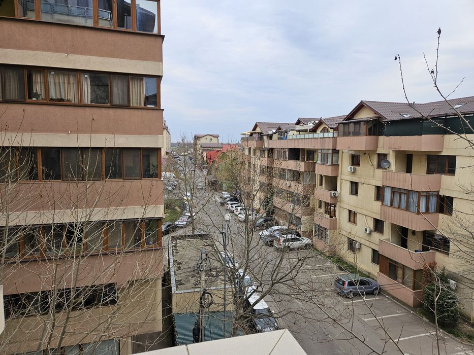 Inchiriez apartament cu 3 camere in Cartierul Latin bloc C1!
