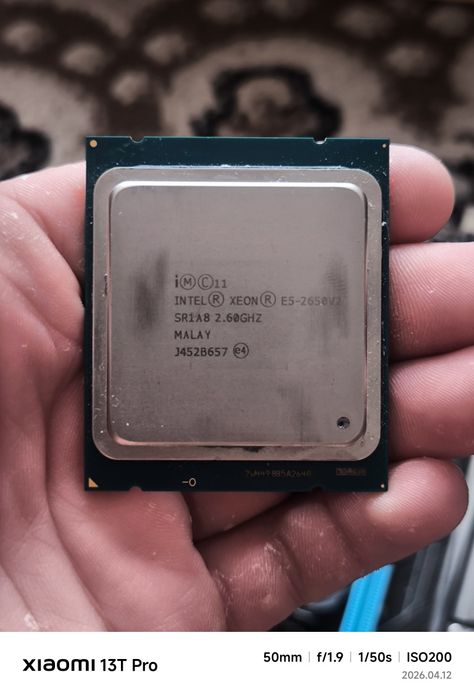 Продам процессор intel xeon 2650v2