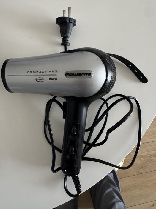 Фен Rowenta Compact Pro 2000W