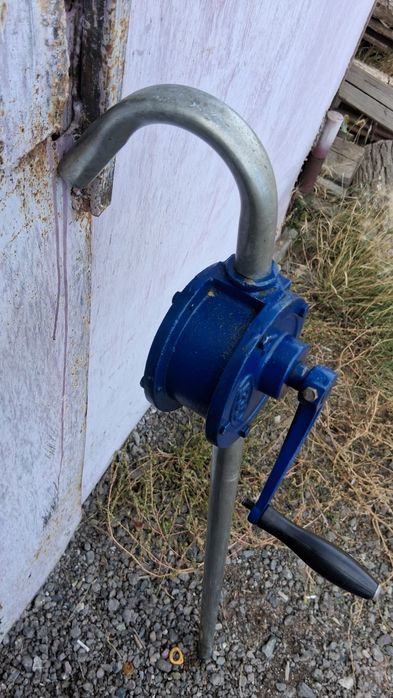 Продам насос чугунный ротарный