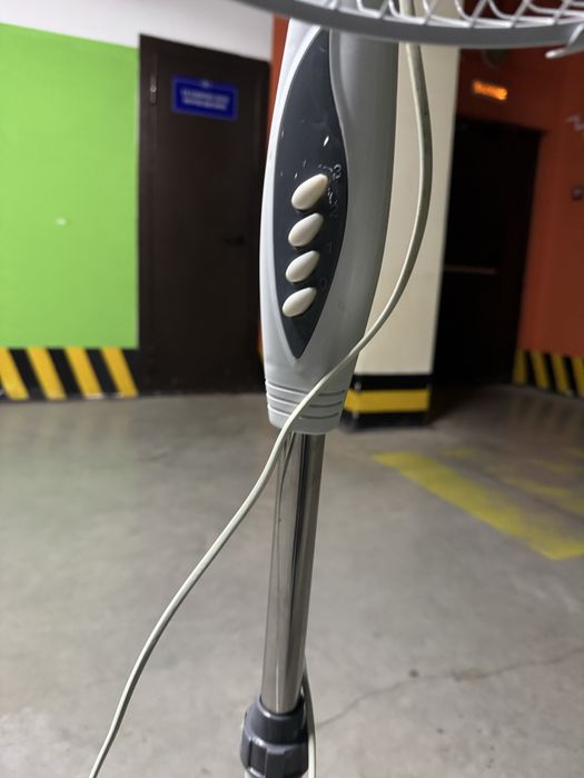 Напольный вентилятор AVA