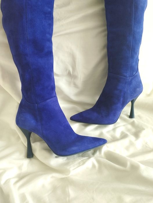 Сапоги итальянского бренда AGL из натуральной кожи