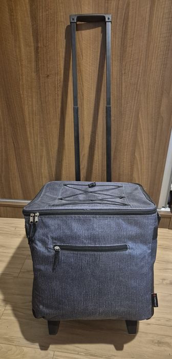 Troler Ghiozdan nou cu  interior impermeabil