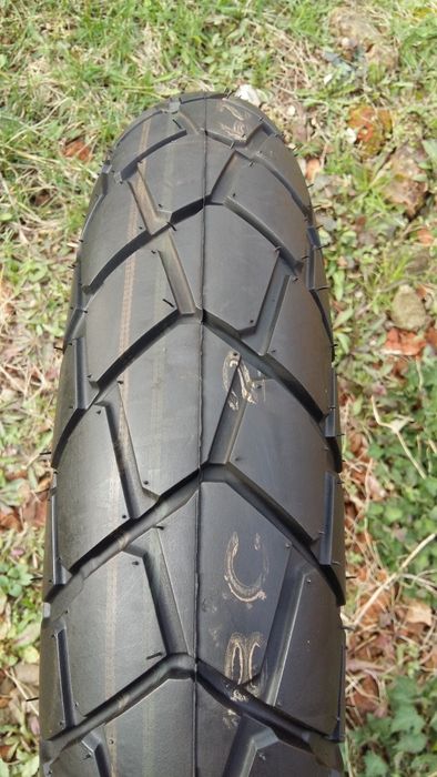 O bucată 130/4.00 80 R18 Bridgestone Mitas