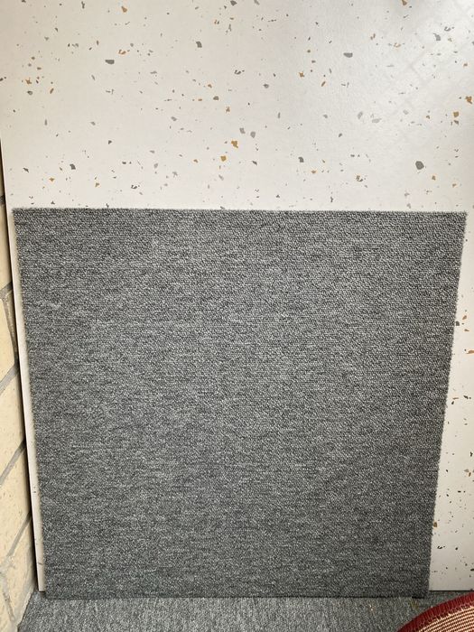 Ковровая плитка DESSO Essence 9504