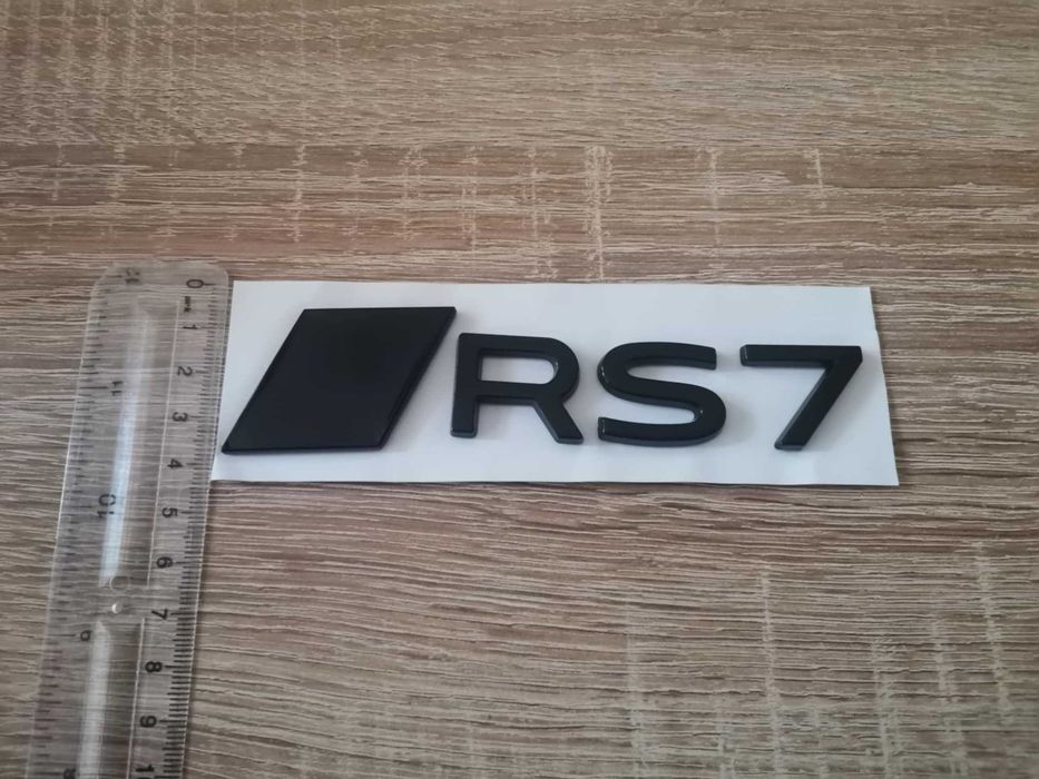 черен гланц емблема Audi RS7 нов стил
