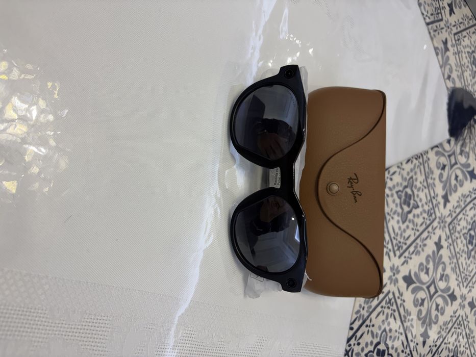 Oakley meta Gen 2. Rayban 310$