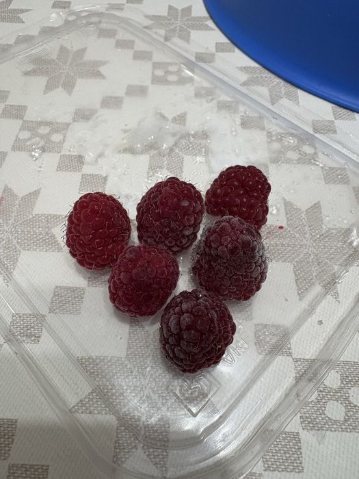 Малина замороженная