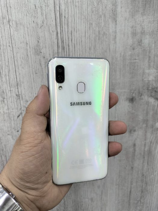 Samsung A40 64gb
