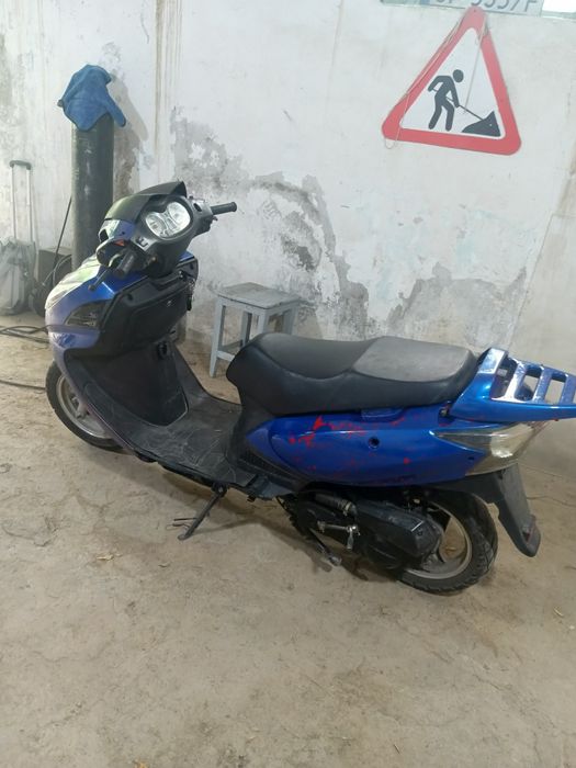 Продаётся скутер 80сс