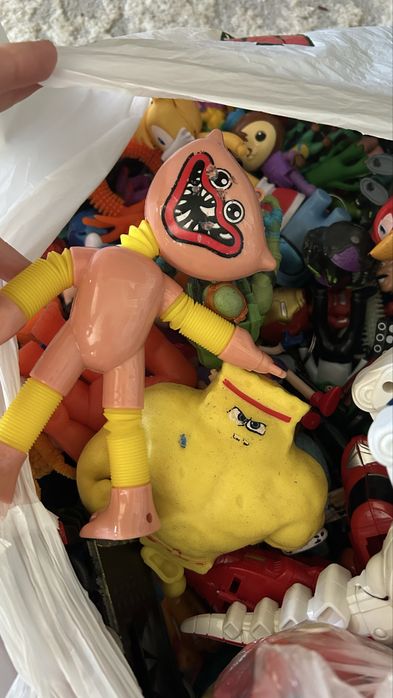 Продам пакет игрушек для мальчика