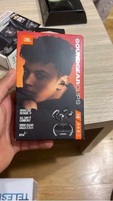 Casti JBL clips noi