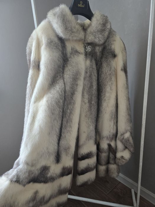 Продам шикарную норков шубку