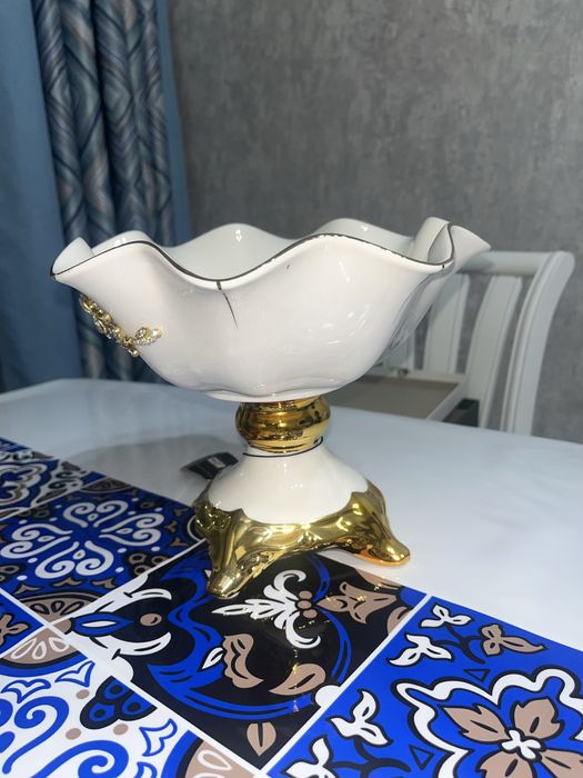 Продам вазы, конфетницы и стаканы