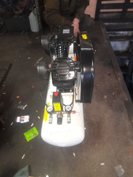 Продам кампресор