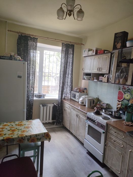 Продам с мебелью