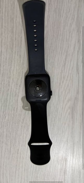 Apple watch SE gen 2 44mm 2025