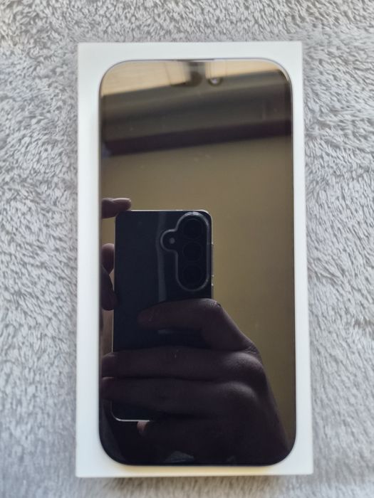 iPhone 16 black 128gb