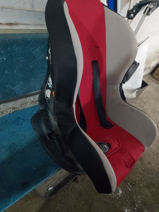 Продам автокресло