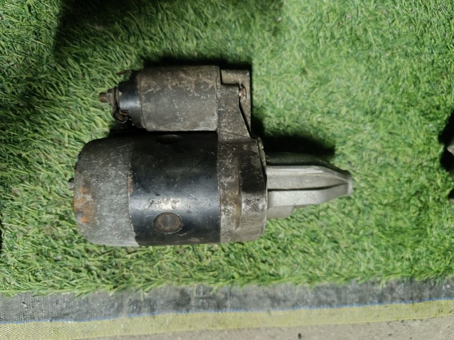 Стартер Ниcсан (Nissan )продам