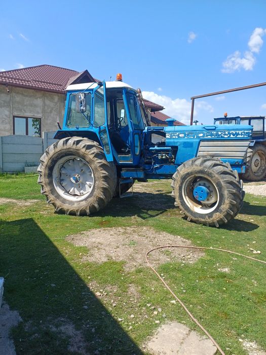 Tractor Ford New-Holland