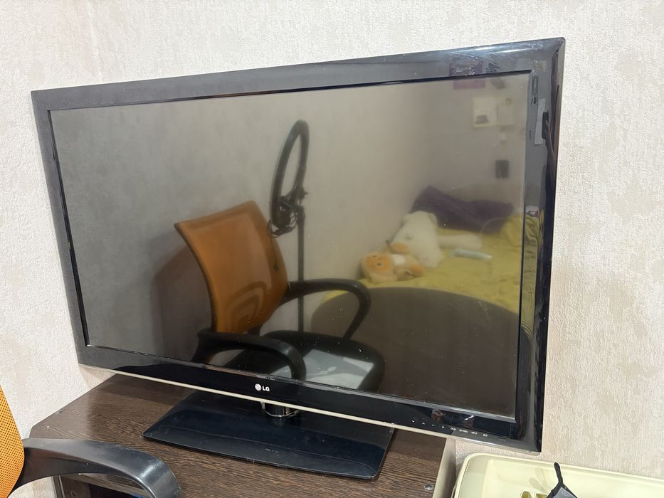 Продам телевизор Смарт