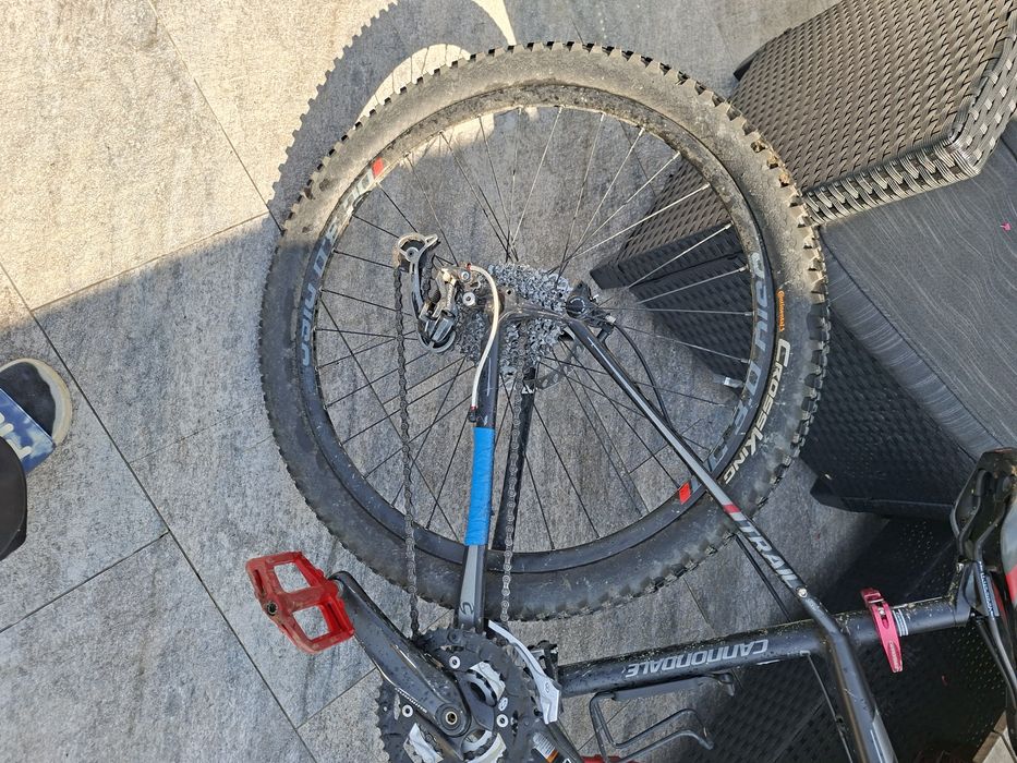 MTB Cannondale Trail 5 detalii in descriere