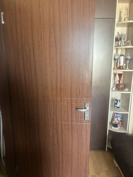 Интериорни врати 2 бр.