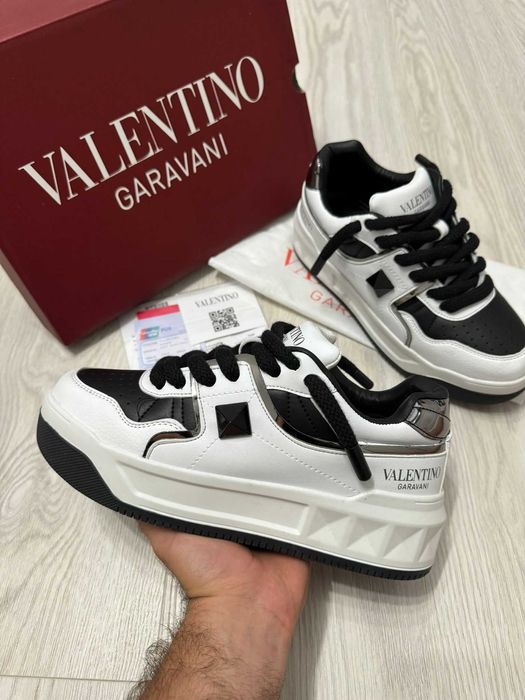 Valentino Gravani NEGRU-ALB | 36-44 | [Verificare Colet]