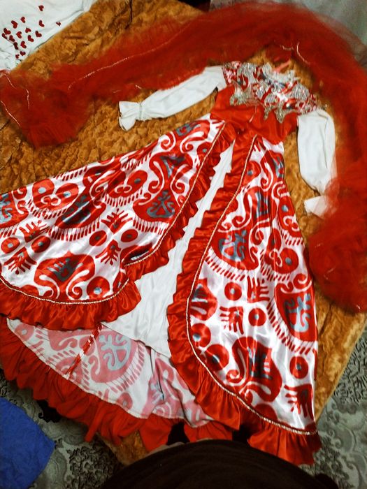 Adras kelinlar toʻylibosi kelishamiz