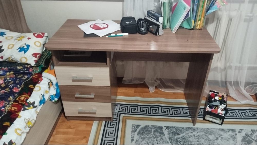Продам мебель в отличном состояний