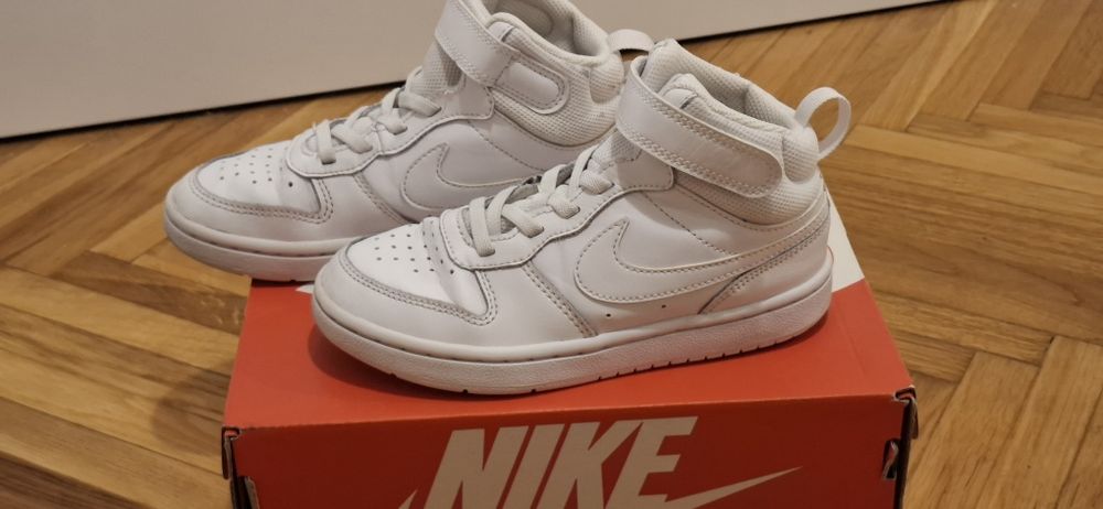 Adidasi ghete Nike Sportswear, masura 30 + articol vestimentar cadou