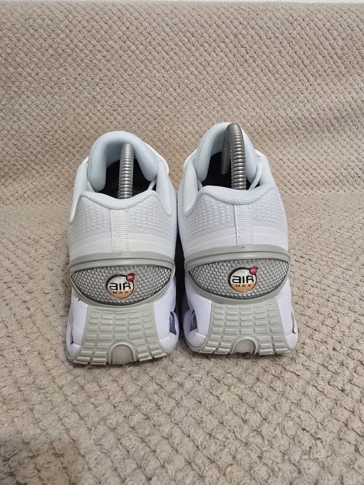 Nike Dn nr 41-45 pret 350 lei