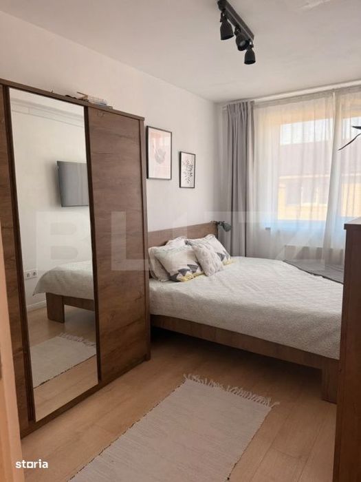 Apartament cu 3 camere de vanzare, Garaj subteran, zona Centrala
