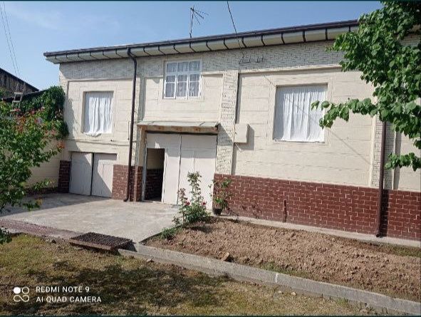 Уй сотилади 8 сўтик