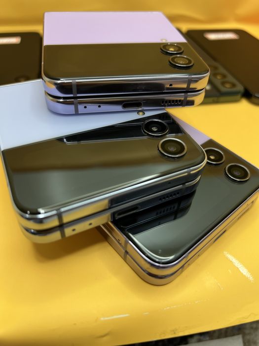 Samsung z flip 4 8/256Gb  duos 90 kun garyantta