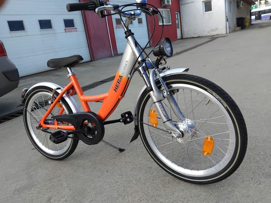 Vând bicicleta din aluminiu pentru copii