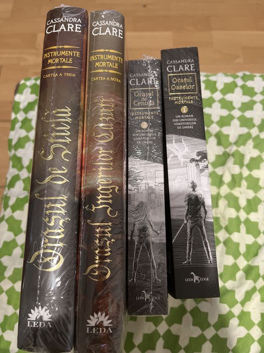 Seria Instrumente  mortale