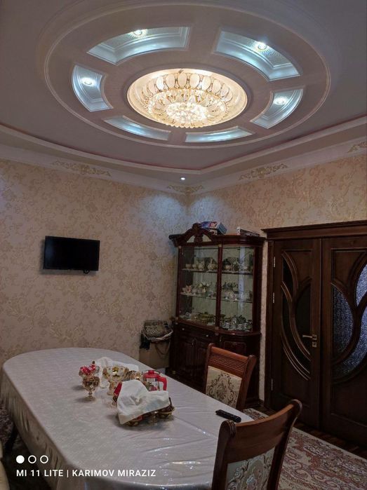 Nazarbek Xarakat Masjid kochada 3. yarim sotux 6 ta xona sotilvoti