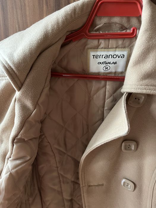 Бежово палто Теранова размер М